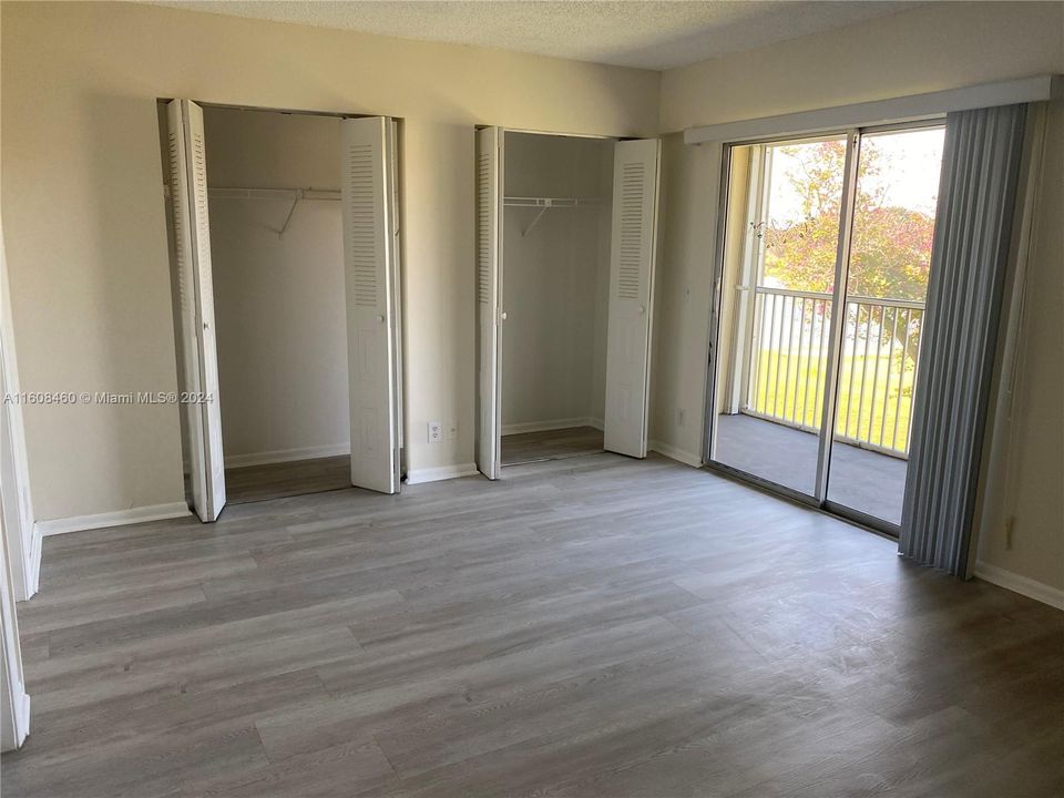 Recently Rented: $1,700 (1 beds, 1 baths, 811 Square Feet)