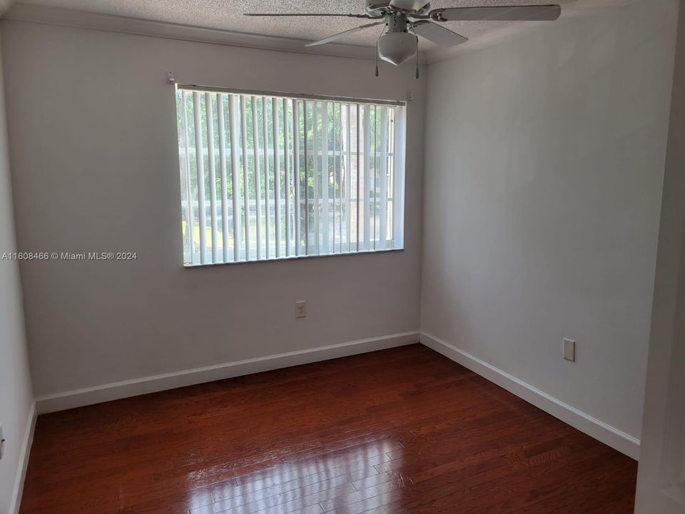 For Rent: $2,500 (2 beds, 2 baths, 1100 Square Feet)