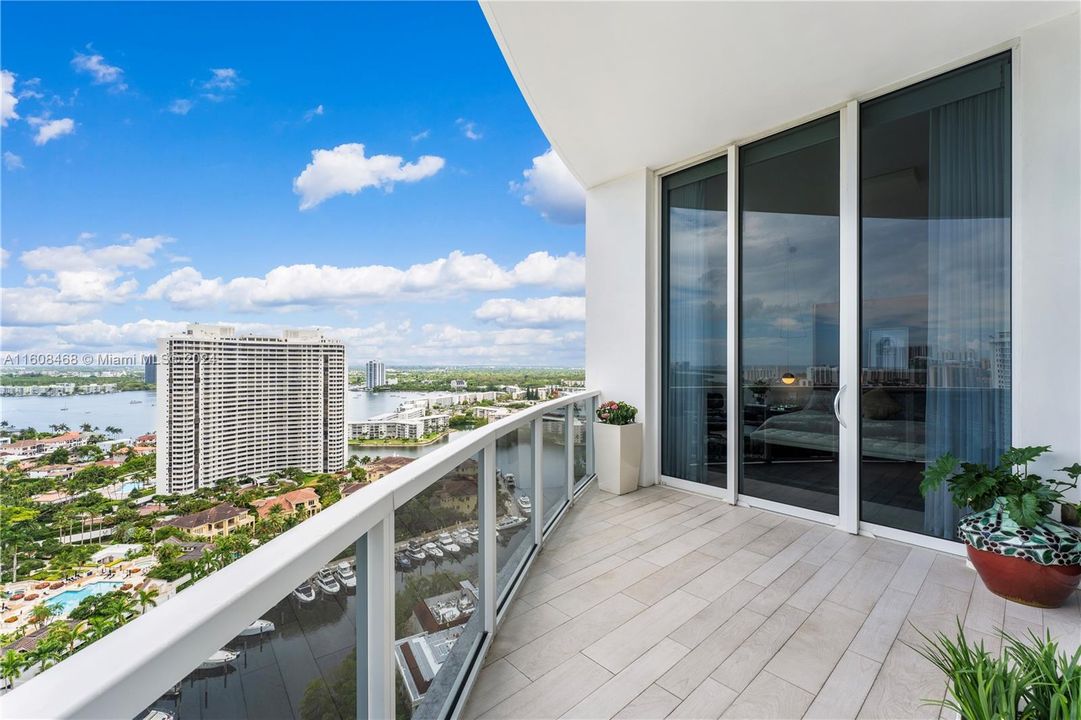 Balcony Facing West