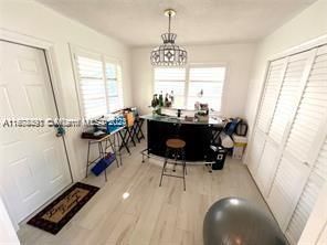 For Sale: $379,000 (2 beds, 1 baths, 1098 Square Feet)
