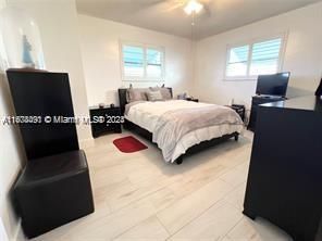 For Sale: $379,000 (2 beds, 1 baths, 1098 Square Feet)