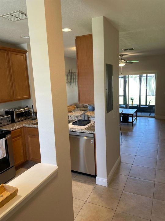 For Rent: $2,000 (2 beds, 2 baths, 0 Square Feet)