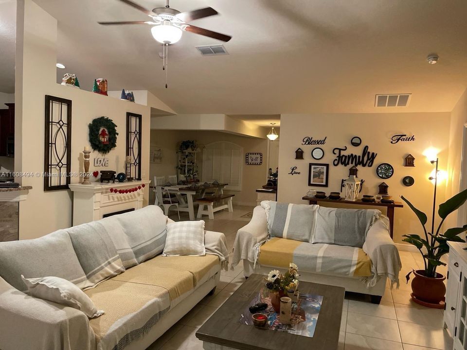 For Rent: $3,600 (3 beds, 2 baths, 2035 Square Feet)