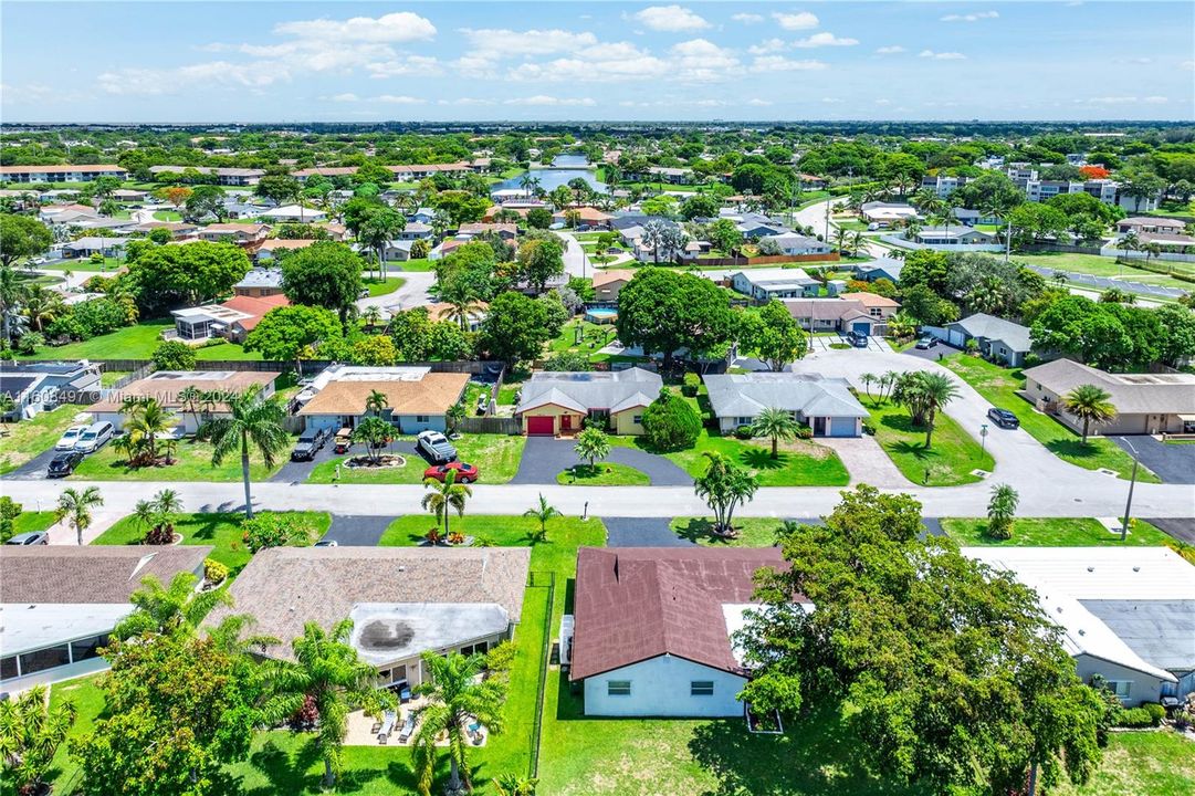 Active With Contract: $475,000 (2 beds, 2 baths, 1629 Square Feet)