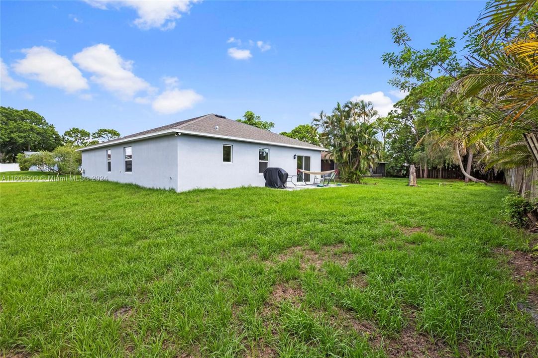 For Sale: $455,000 (4 beds, 2 baths, 1874 Square Feet)