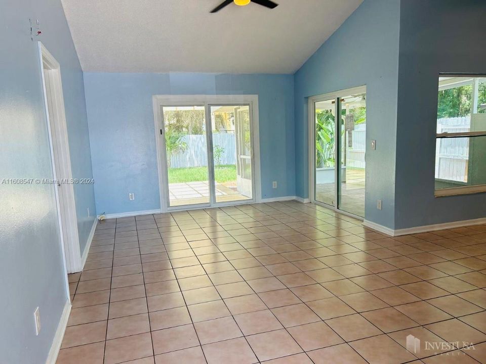 For Rent: $2,900 (3 beds, 2 baths, 0 Square Feet)