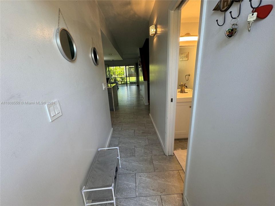 For Rent: $2,600 (2 beds, 2 baths, 1512 Square Feet)