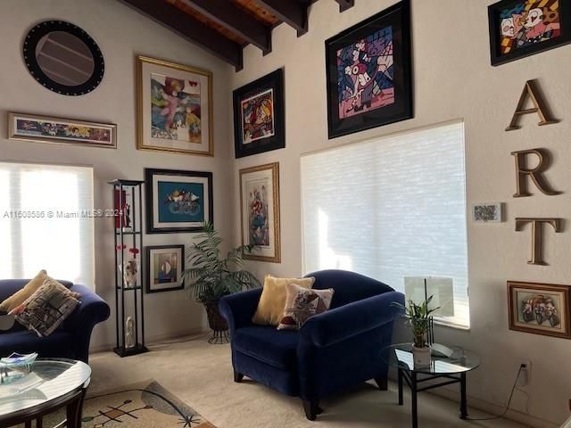 Vendido Recientemente: $945,000 (4 camas, 3 baños, 2628 Pies cuadrados)