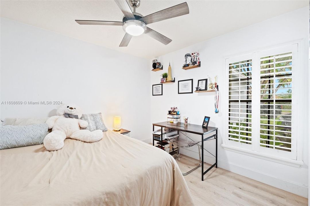 Active With Contract: $565,000 (3 beds, 2 baths, 1459 Square Feet)