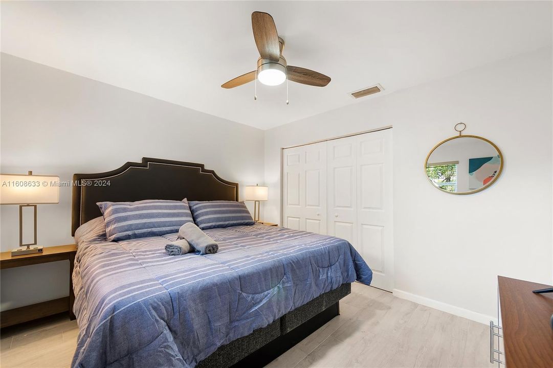 Recently Rented: $3,200 (2 beds, 1 baths, 980 Square Feet)