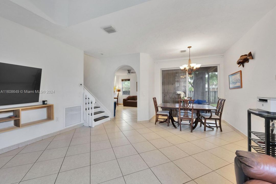 Active With Contract: $650,000 (4 beds, 2 baths, 2147 Square Feet)