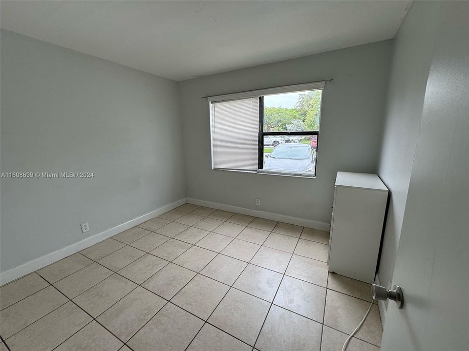 For Rent: $2,000 (2 beds, 2 baths, 760 Square Feet)
