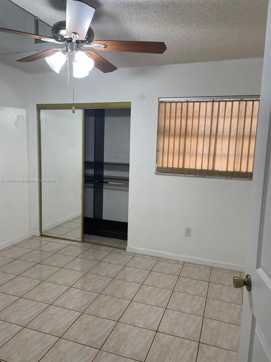 For Rent: $1,990 (1 beds, 1 baths, 650 Square Feet)