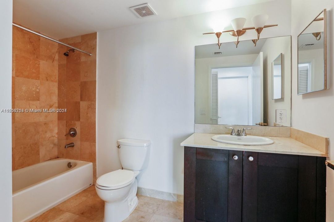 2nd Bathroom