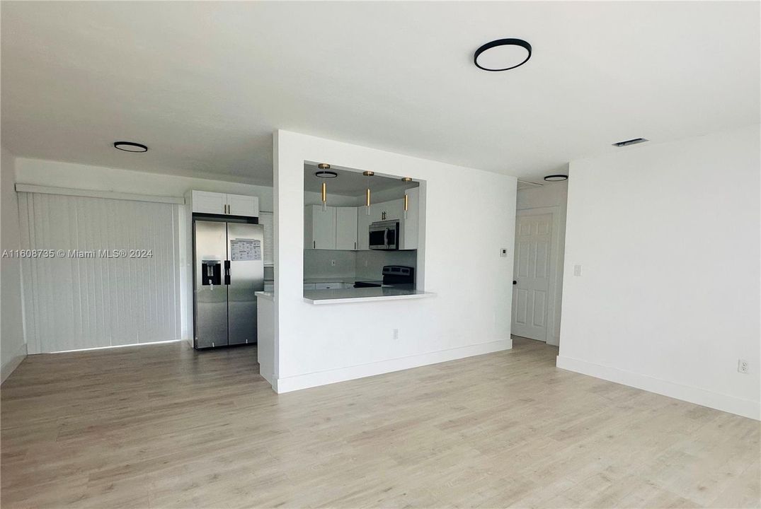 Recently Sold: $520,000 (3 beds, 2 baths, 1040 Square Feet)