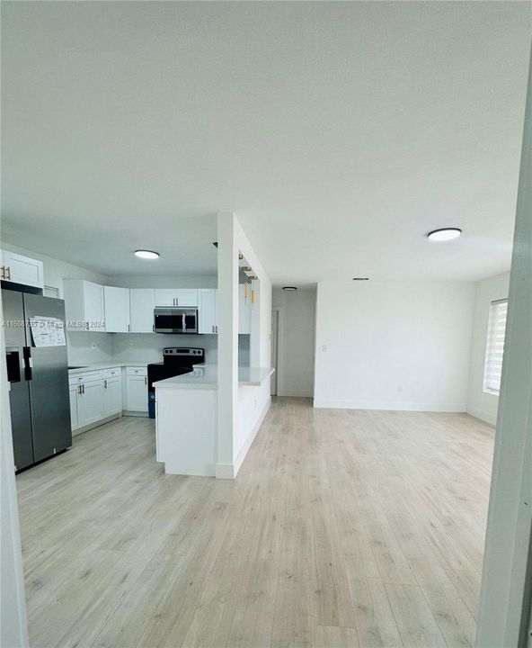 Recently Sold: $520,000 (3 beds, 2 baths, 1040 Square Feet)