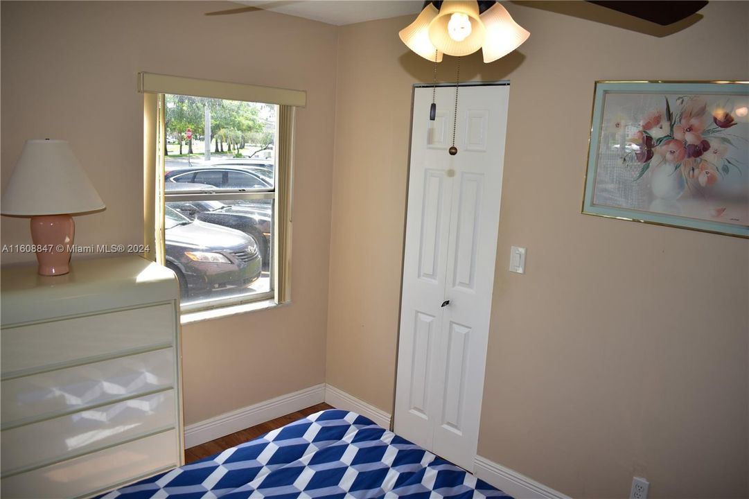 For Sale: $145,000 (2 beds, 2 baths, 850 Square Feet)