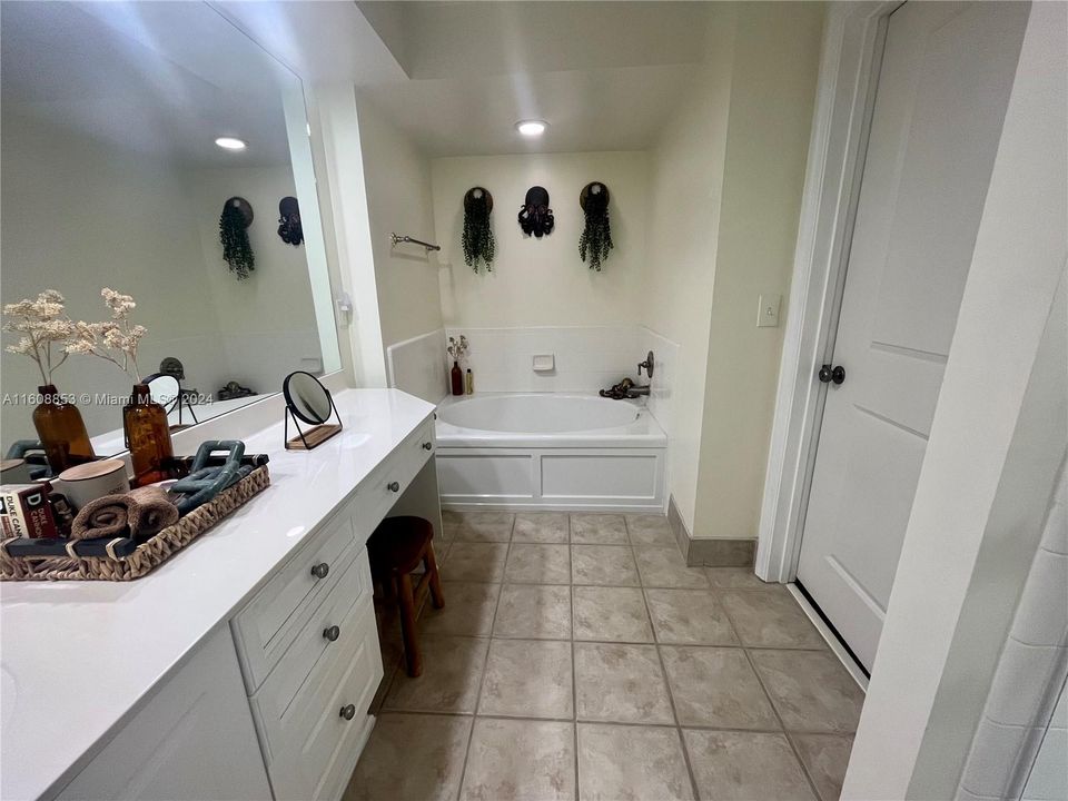 For Sale: $299,000 (1 beds, 1 baths, 0 Square Feet)