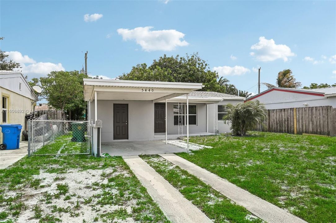 For Sale: $489,900 (3 beds, 2 baths, 1250 Square Feet)