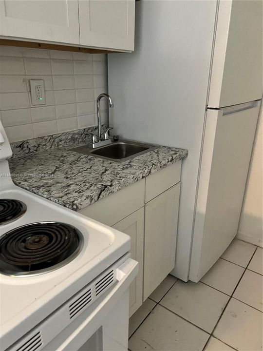 Recently Rented: $1,800 (2 beds, 1 baths, 650 Square Feet)