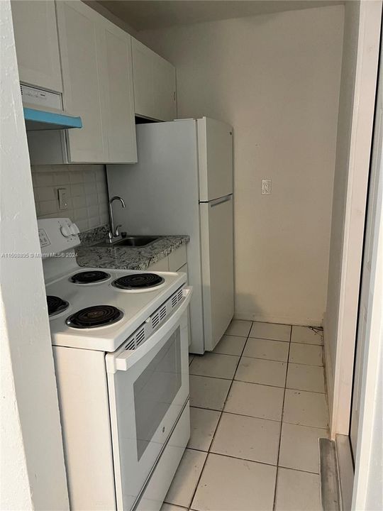 Recently Rented: $1,800 (2 beds, 1 baths, 650 Square Feet)