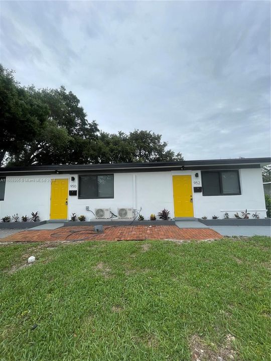 Recently Rented: $2,100 (2 beds, 2 baths, 1795 Square Feet)