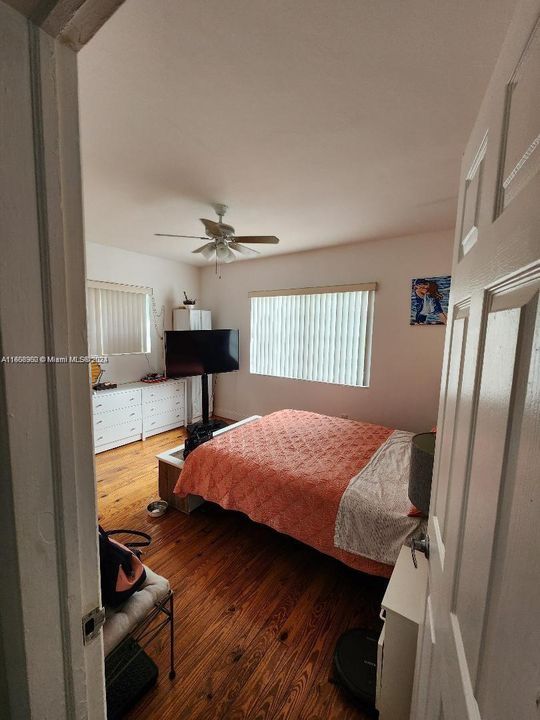 For Rent: $1,950 (1 beds, 1 baths, 588 Square Feet)
