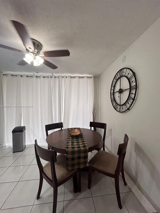 For Rent: $2,600 (3 beds, 2 baths, 1040 Square Feet)