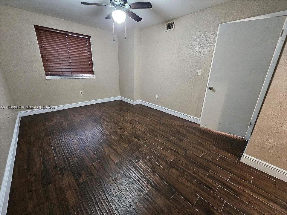 For Rent: $2,150 (2 beds, 2 baths, 1038 Square Feet)