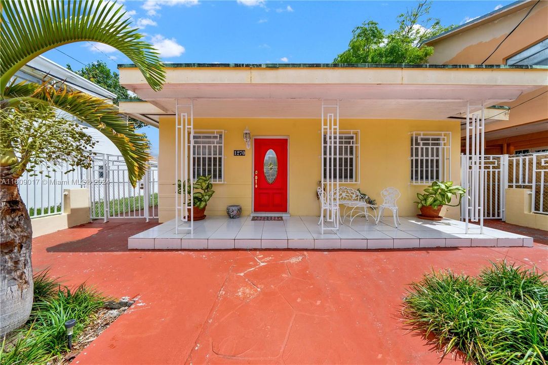 En Venta: $535,000 (3 camas, 1 baños, 949 Pies cuadrados)