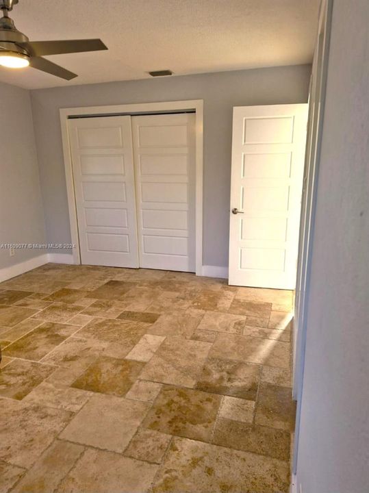 Recently Rented: $2,950 (2 beds, 2 baths, 1000 Square Feet)