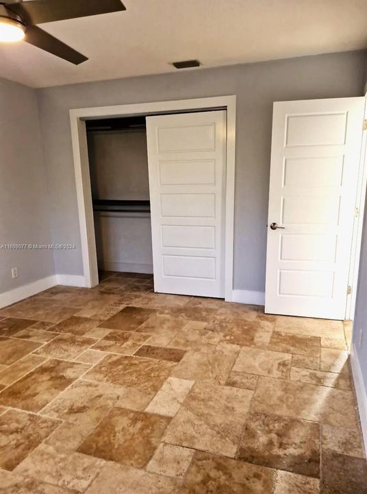 Recently Rented: $2,950 (2 beds, 2 baths, 1000 Square Feet)