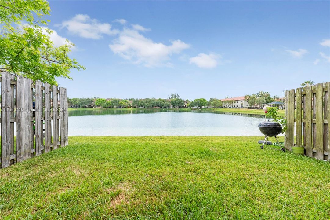 For Sale: $423,000 (3 beds, 2 baths, 1907 Square Feet)