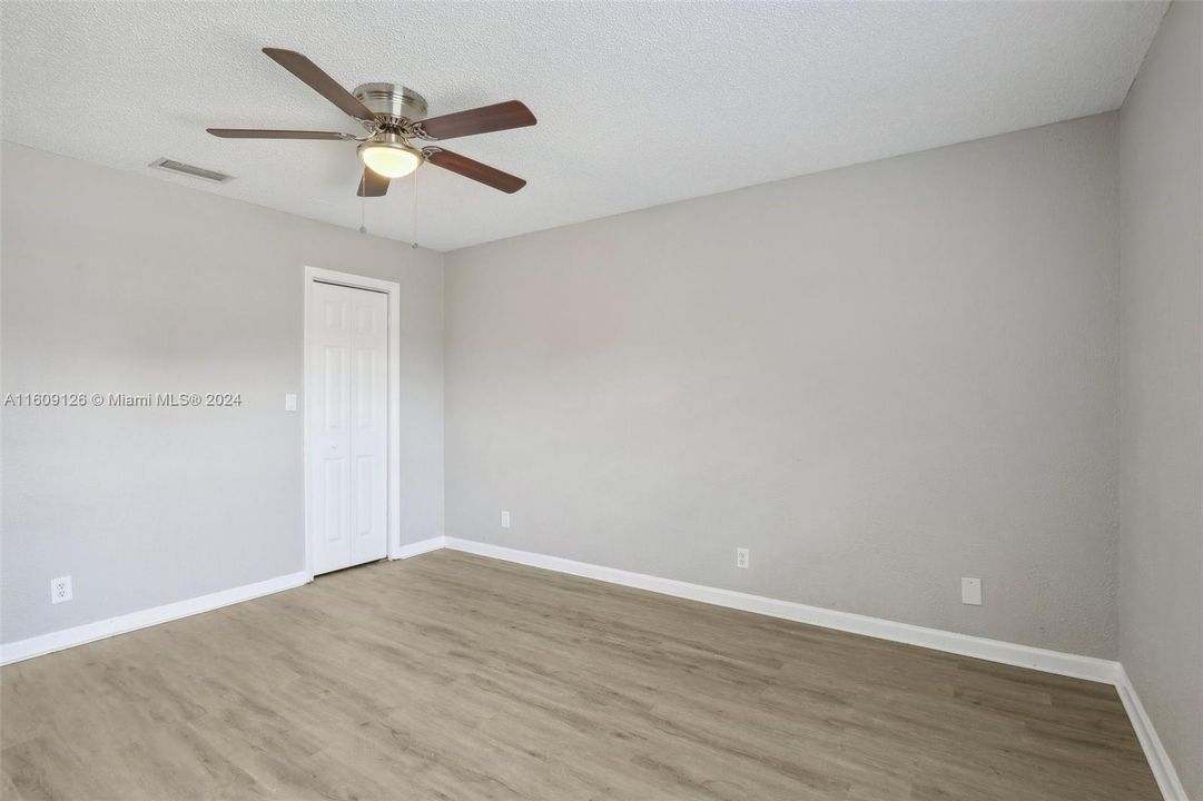 For Sale: $479,900 (3 beds, 2 baths, 1608 Square Feet)