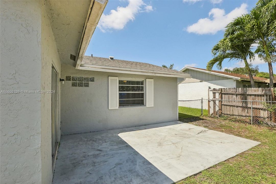 For Sale: $479,900 (3 beds, 2 baths, 1608 Square Feet)