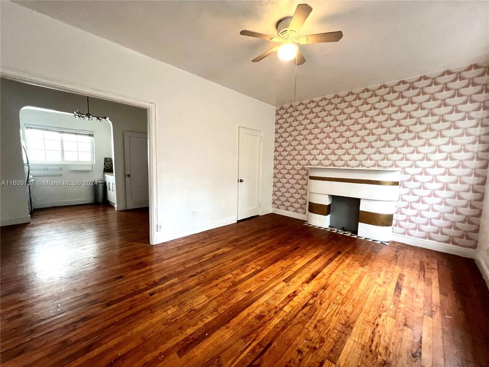 For Rent: $1,998 (0 beds, 1 baths, 6608 Square Feet)