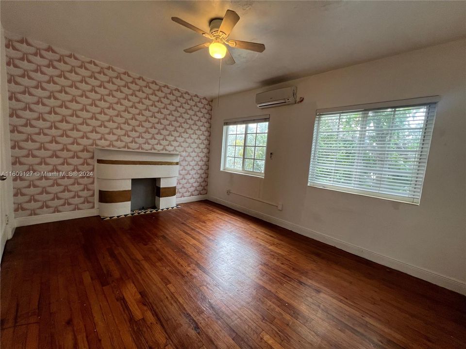 For Rent: $1,998 (0 beds, 1 baths, 6608 Square Feet)