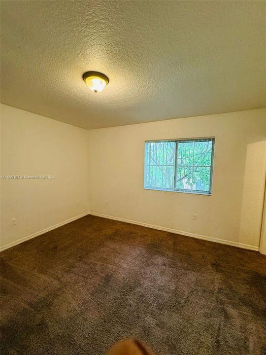 For Rent: $2,500 (3 beds, 2 baths, 1799 Square Feet)