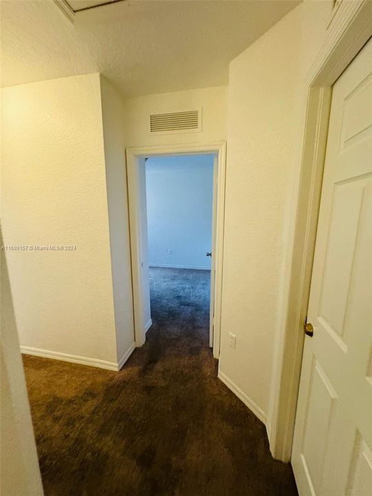 For Rent: $2,500 (3 beds, 2 baths, 1799 Square Feet)