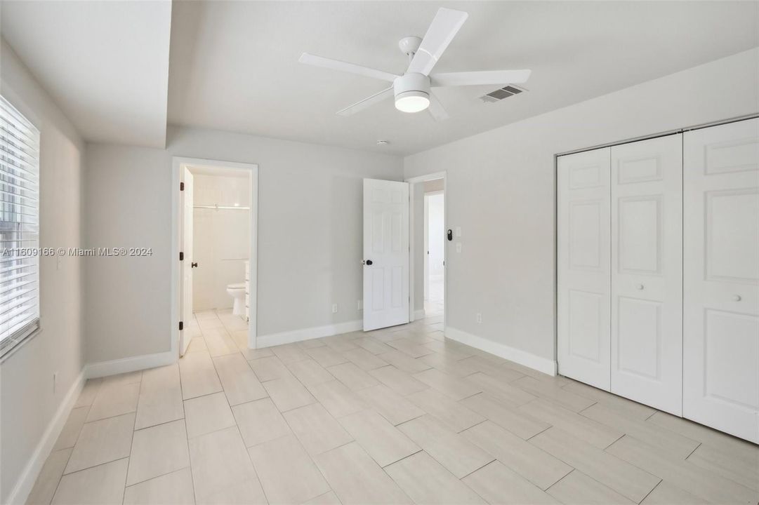 For Sale: $399,900 (4 beds, 2 baths, 1830 Square Feet)