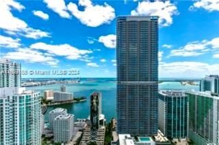 Active With Contract: $6,400 (2 beds, 2 baths, 1283 Square Feet)