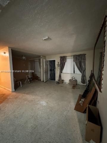 For Sale: $375,000 (2 beds, 1 baths, 1000 Square Feet)