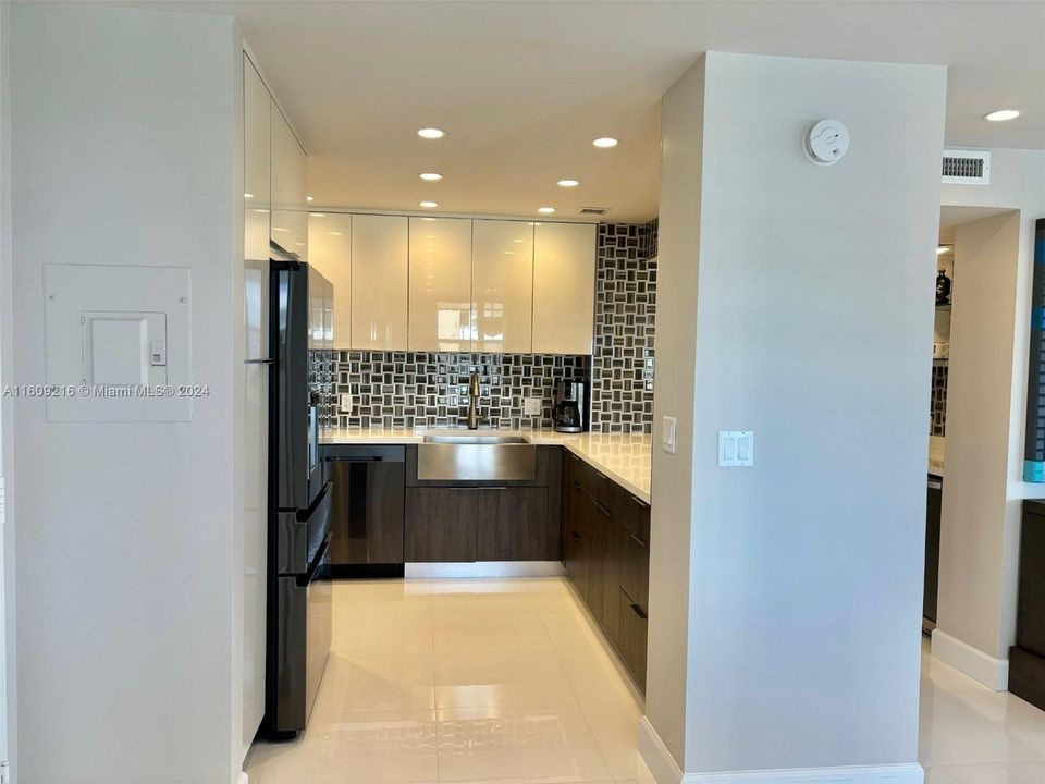 For Sale: $615,900 (2 beds, 2 baths, 1380 Square Feet)