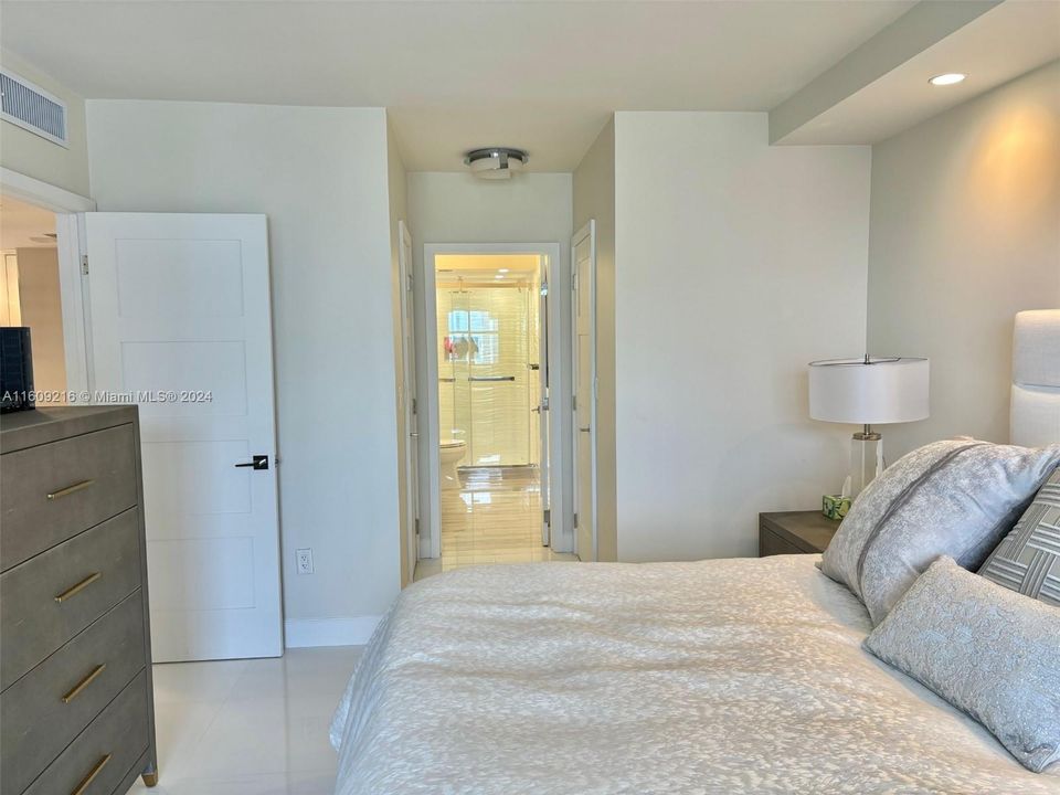 For Sale: $615,900 (2 beds, 2 baths, 1380 Square Feet)