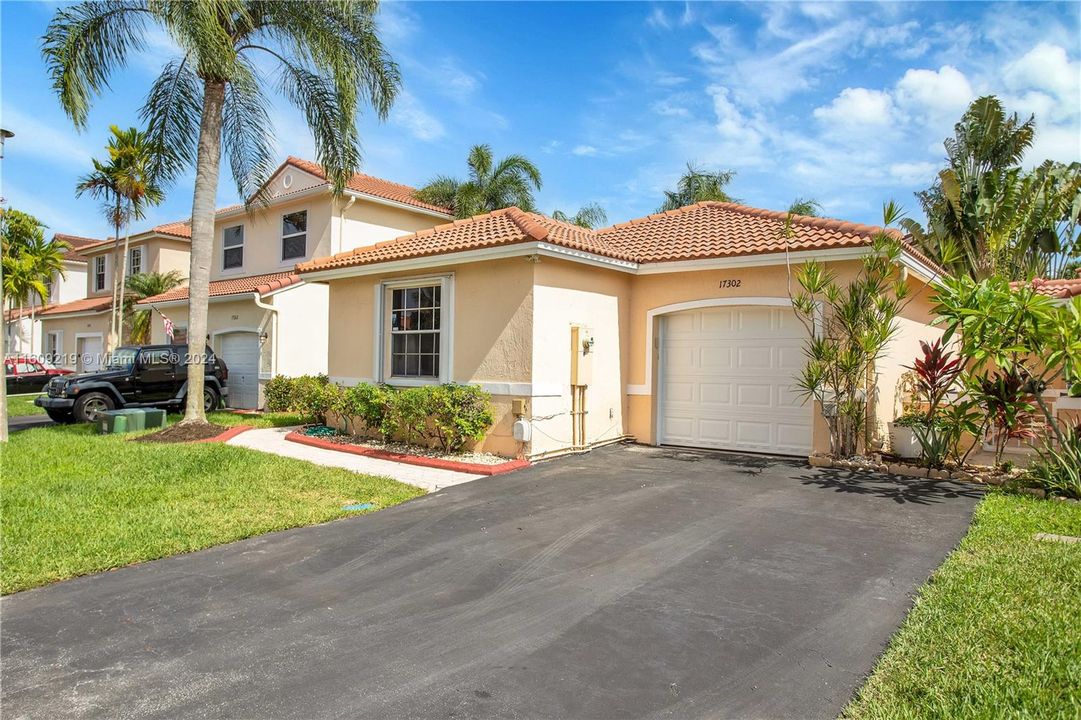 Recently Sold: $545,000 (3 beds, 2 baths, 1356 Square Feet)