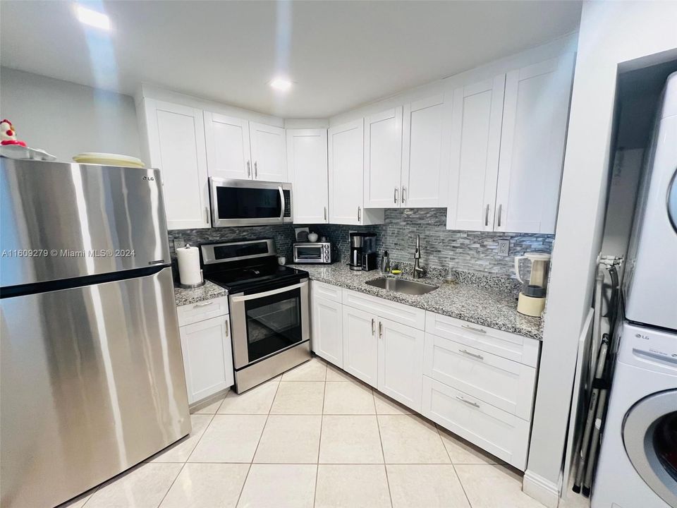 For Sale: $248,000 (3 beds, 2 baths, 1760 Square Feet)