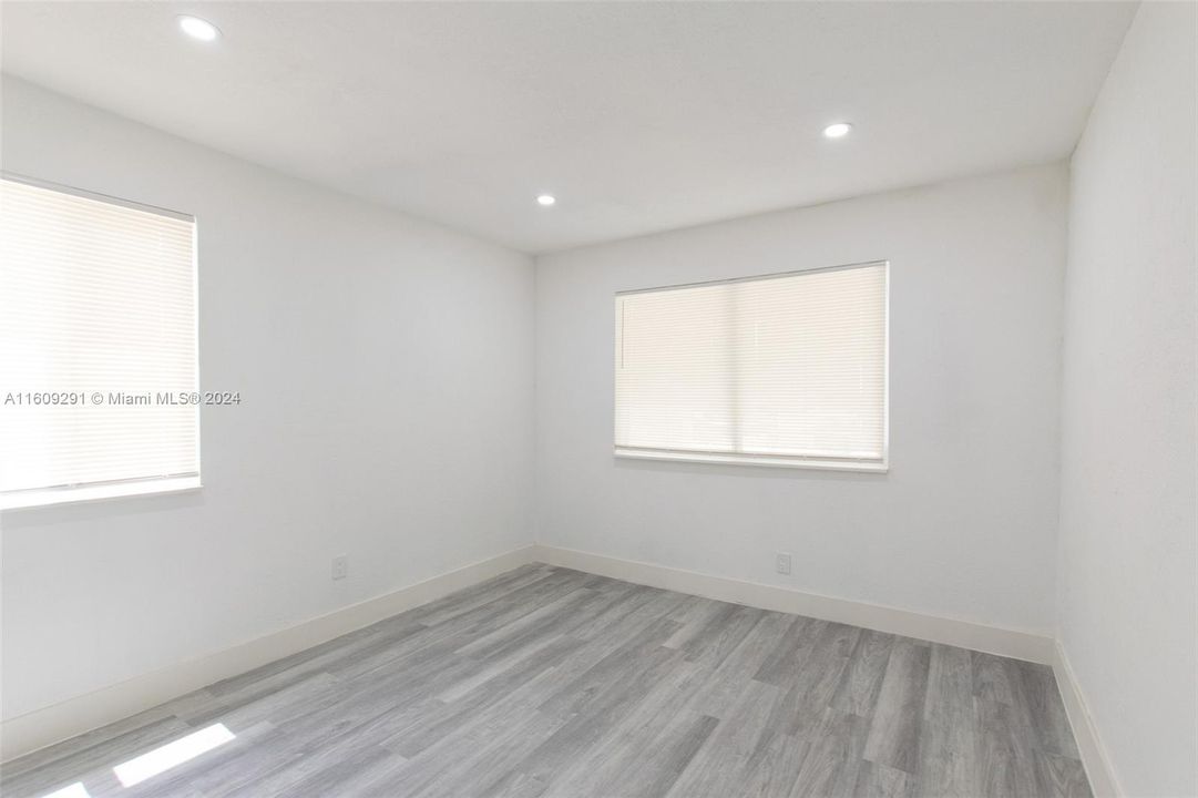 Vendido Recientemente: $450,000 (3 camas, 2 baños, 984 Pies cuadrados)