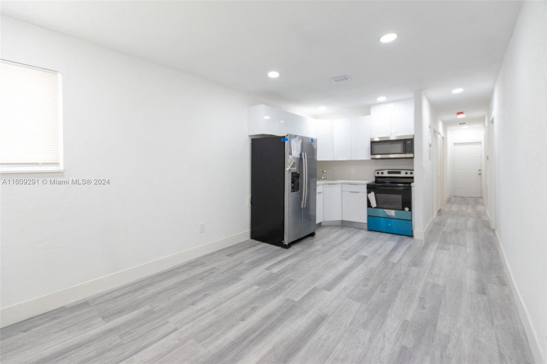 Vendido Recientemente: $450,000 (3 camas, 2 baños, 984 Pies cuadrados)