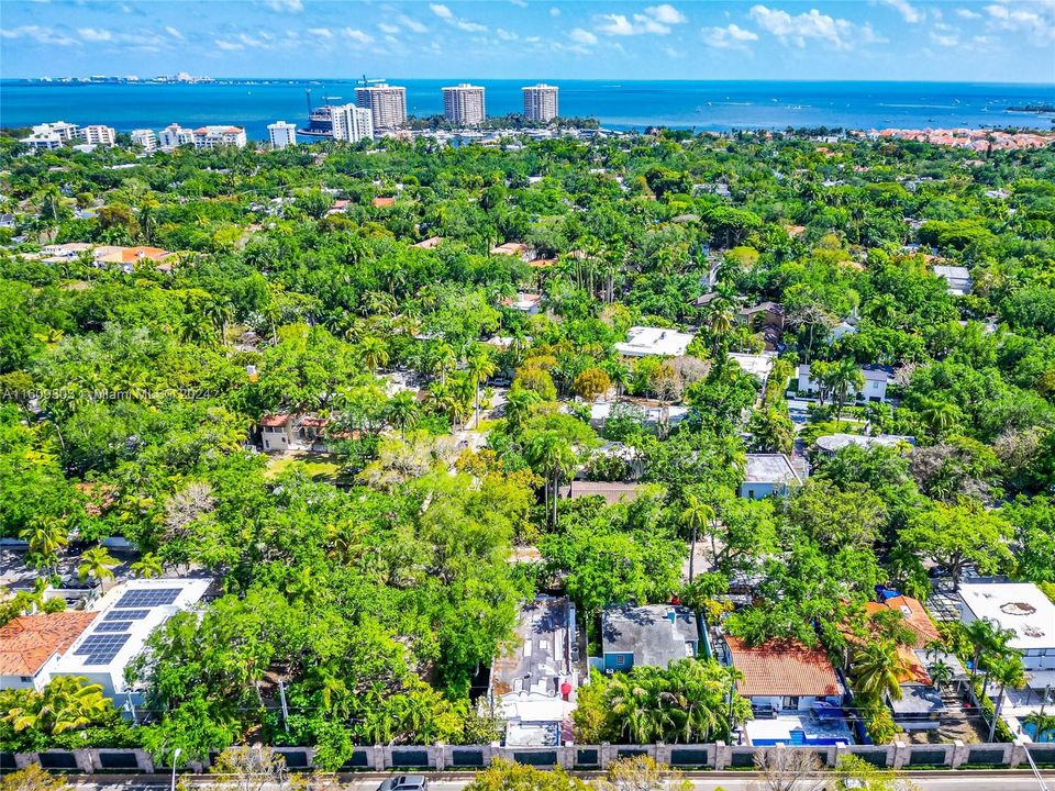 Active With Contract: $1,550,000 (4 beds, 2 baths, 2274 Square Feet)