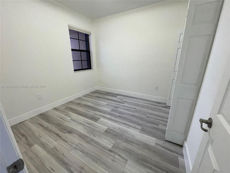 For Rent: $3,150 (3 beds, 2 baths, 1545 Square Feet)